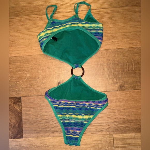 Urban Outfitters One Piece Bathing Suit - Picture 3 of 4
